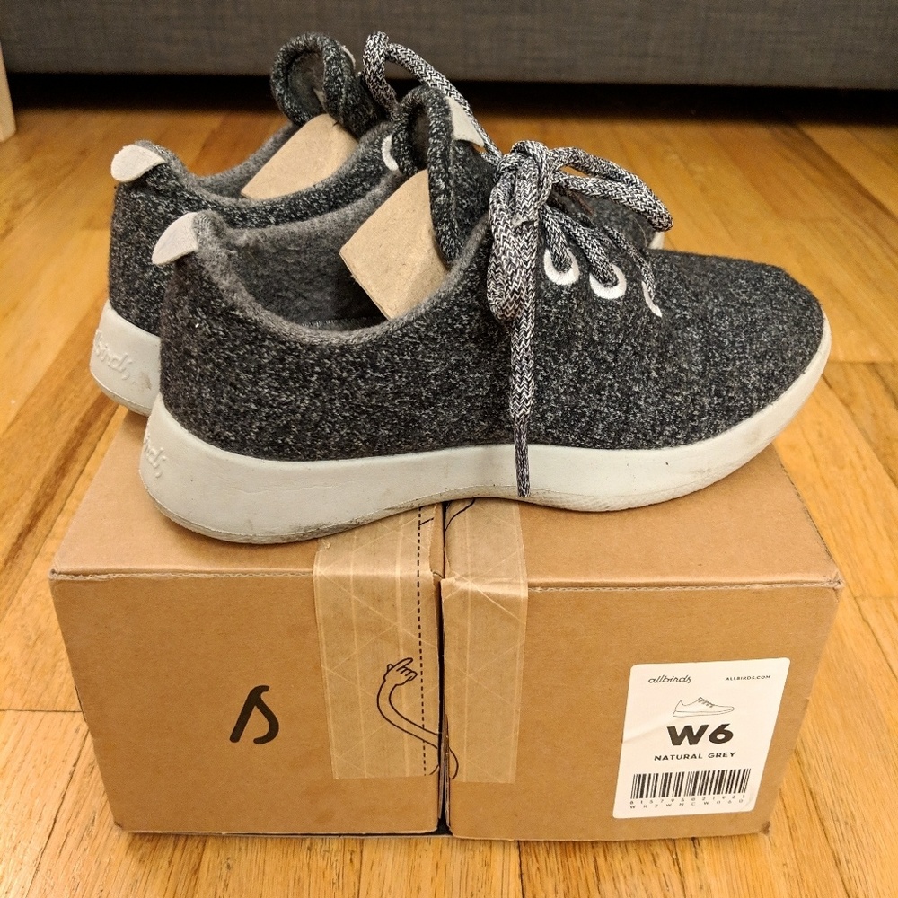 Allbirds Womens sz 6 Natural Grey